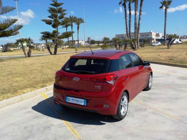 HYUNDAI i20 usata, con Fendinebbia