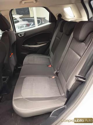 FORD EcoSport usata 26
