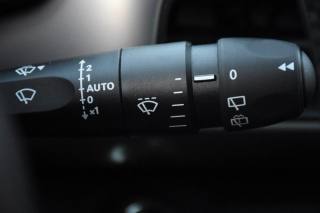 JEEP Avenger usata, con Leve al volante