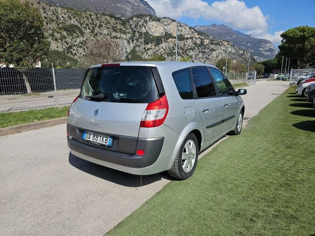 RENAULT Grand Scenic usata, con Chiusura centralizzata