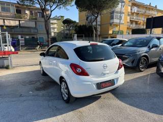 OPEL Corsa usata, con Autoradio