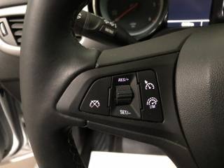 OPEL Astra usata, con Volante in pelle