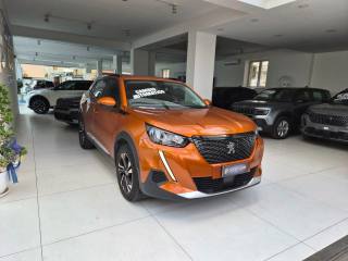 PEUGEOT 2008 usata, con Airbag