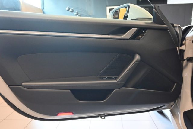 PORSCHE 992 usata 36