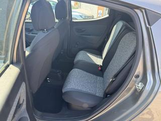 LANCIA Ypsilon usata, con USB