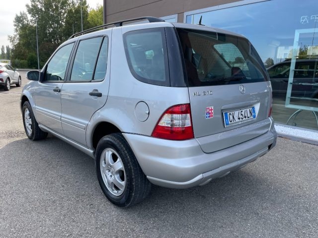 MERCEDES-BENZ ML 270 usata, con Climatizzatore