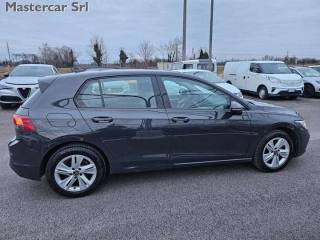 VOLKSWAGEN Golf usata, con Autoradio