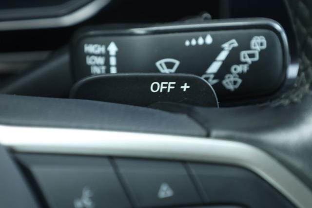 VOLKSWAGEN Taigo usata, con Sensore di luce