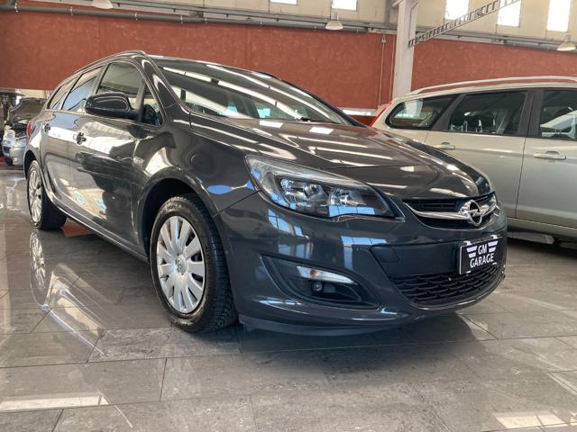 OPEL Astra usata, con Cruise Control