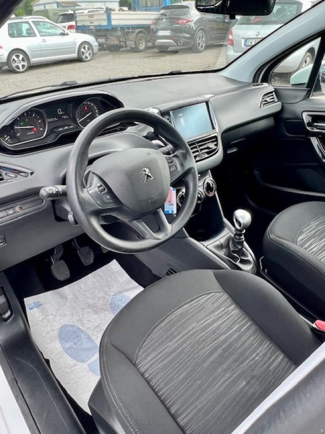 PEUGEOT 208 usata, con Specchietti laterali elettrici