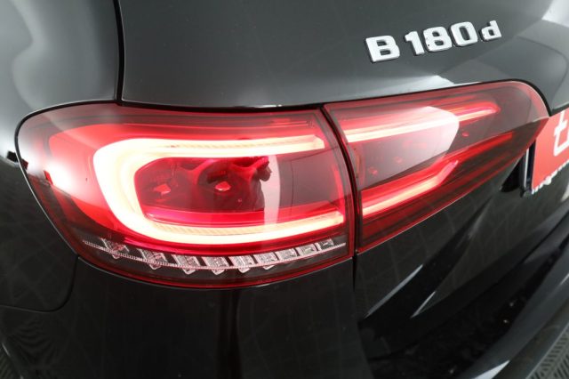 MERCEDES-BENZ CLA usata 9