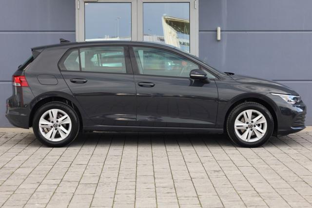 VOLKSWAGEN Golf usata, con Fari bi-xeno