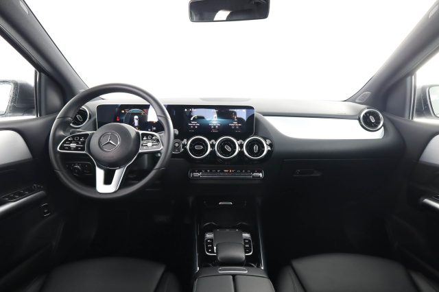 MERCEDES-BENZ CLA usata 4