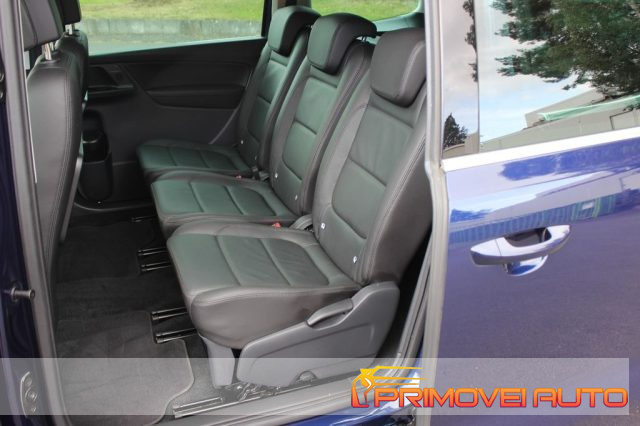 VOLKSWAGEN Sharan usata, con Autoradio