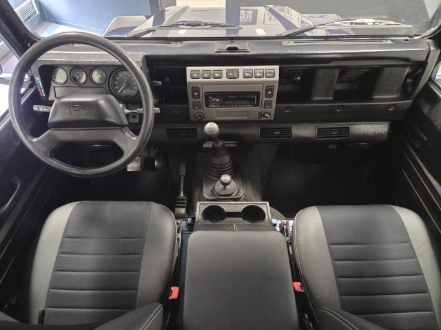 LAND ROVER Defender usata, con Interni in pelle