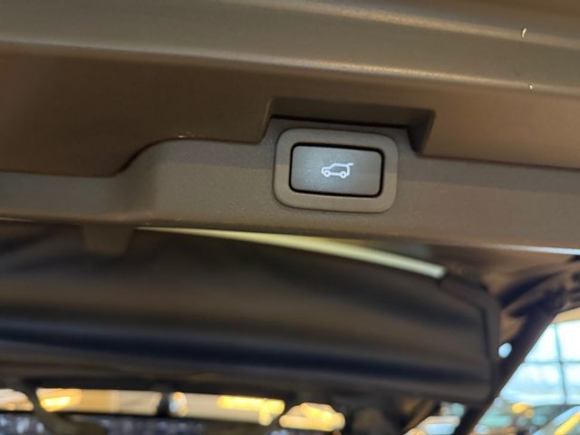 LAND ROVER Discovery usata, con Trazione integrale