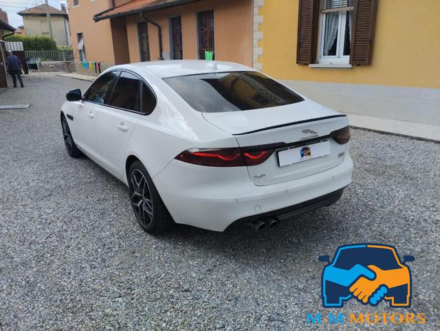 JAGUAR XF usata, con Antifurto