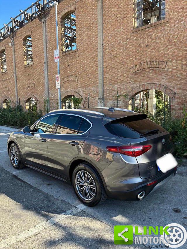 ALFA ROMEO Stelvio usata, con Alzacristalli elettrici