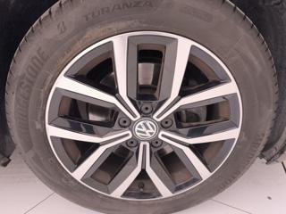 VOLKSWAGEN Passat Variant usata, con Luci diurne