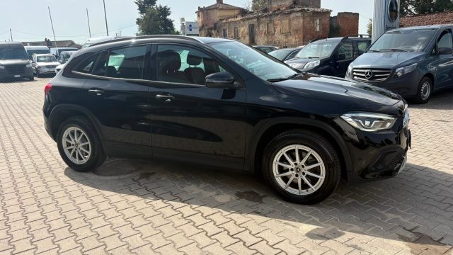 MERCEDES-BENZ GLA 200 usata, con Airbag