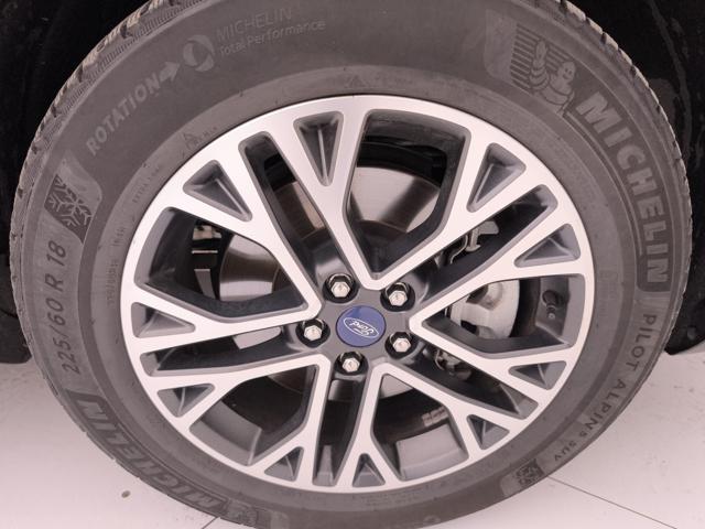 FORD Kuga usata, con Bracciolo