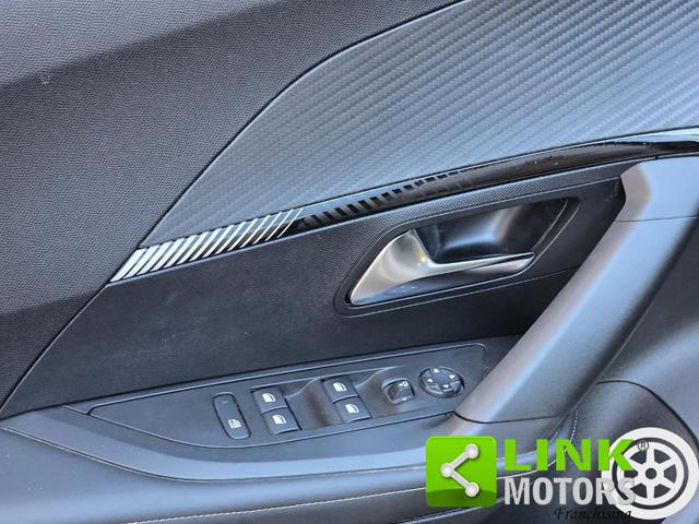 PEUGEOT 2008 usata, con USB