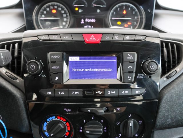 LANCIA Ypsilon usata, con Airbag testa