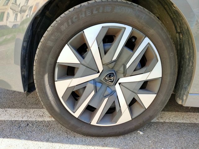 PEUGEOT 208 usata, con Isofix