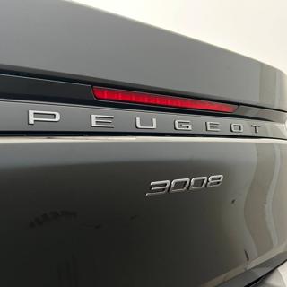 PEUGEOT 3008 usata, con Sensori di parcheggio anteriori