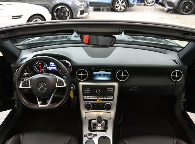 MERCEDES-BENZ SLC 180 usata, con Alzacristalli elettrici