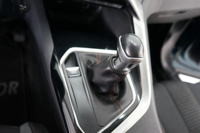 PEUGEOT 5008 usata 47