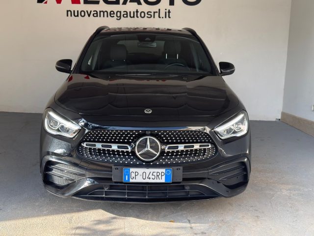 MERCEDES-BENZ GLA 200 usata, con Airbag