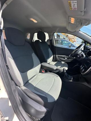 RENAULT Captur usata, con Sistema di navigazione