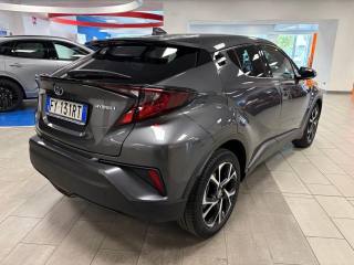 TOYOTA C-HR usata, con Sedili riscaldati