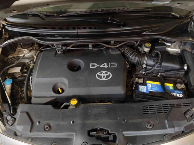 TOYOTA Corolla Verso usata, con Volante in pelle