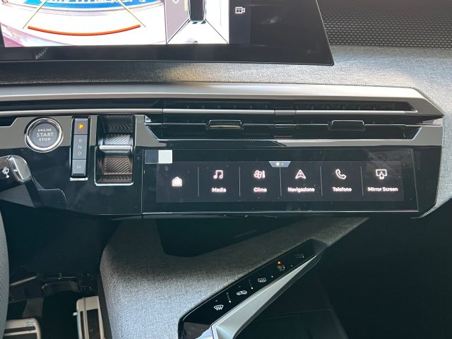 PEUGEOT 3008 usata, con USB