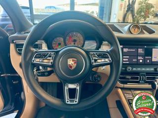 PORSCHE Macan usata, con USB