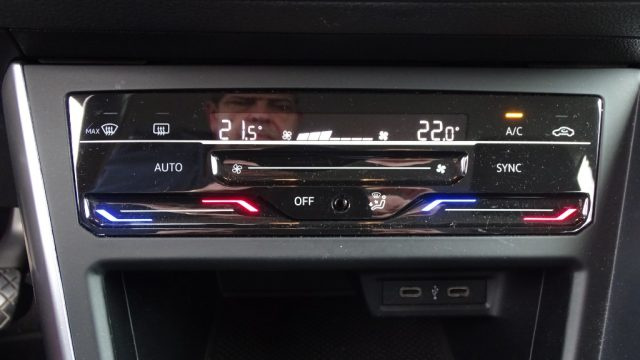 VOLKSWAGEN Polo usata 103