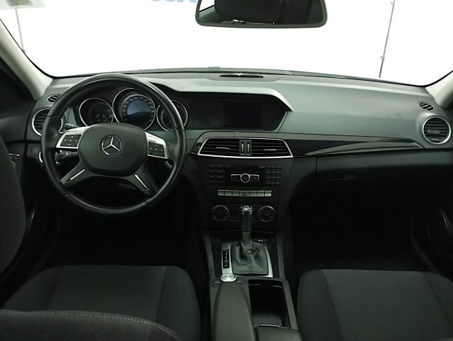 MERCEDES-BENZ 220 usata, con Specchietti laterali elettrici