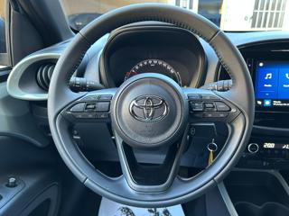 TOYOTA Aygo X usata, con USB