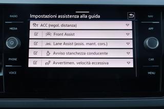 VOLKSWAGEN Taigo usata, con Apple CarPlay