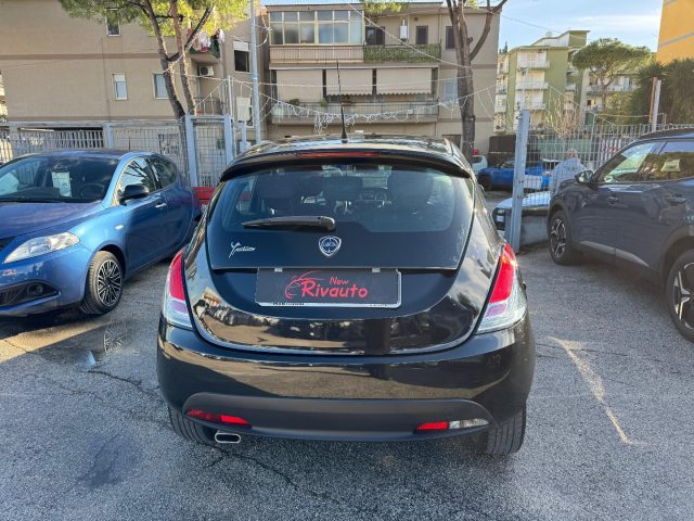 LANCIA Ypsilon usata, con Autoradio