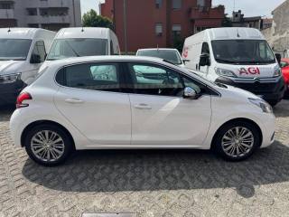 PEUGEOT 208 usata, con Airbag laterali