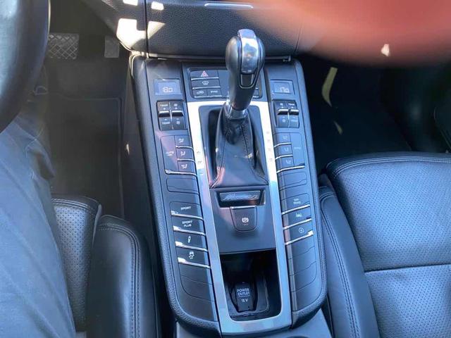 PORSCHE Macan usata, con Autoradio