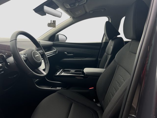 HYUNDAI Tucson usata 8