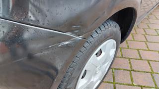 TOYOTA Yaris usata 17