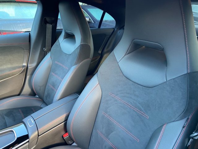 MERCEDES-BENZ CLA 200 usata, con Leve al volante