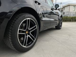 PORSCHE Macan usata, con Fari LED