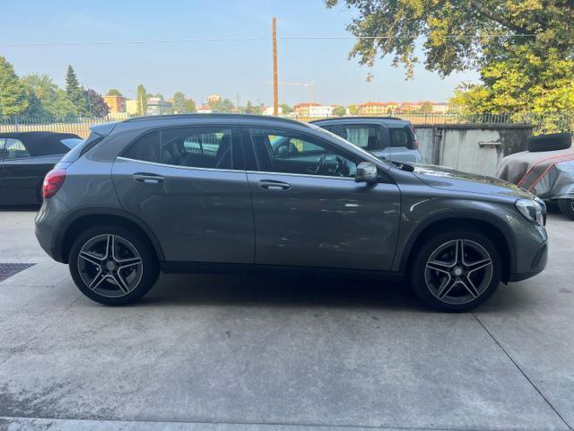 MERCEDES-BENZ GLA 200 usata, con Alzacristalli elettrici
