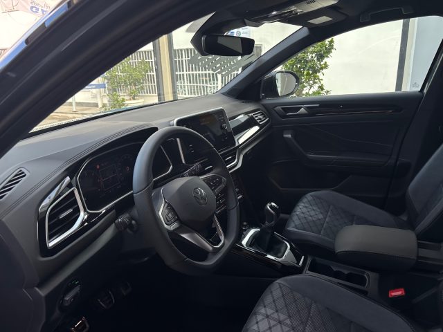 VOLKSWAGEN T-Roc usata, con Vivavoce